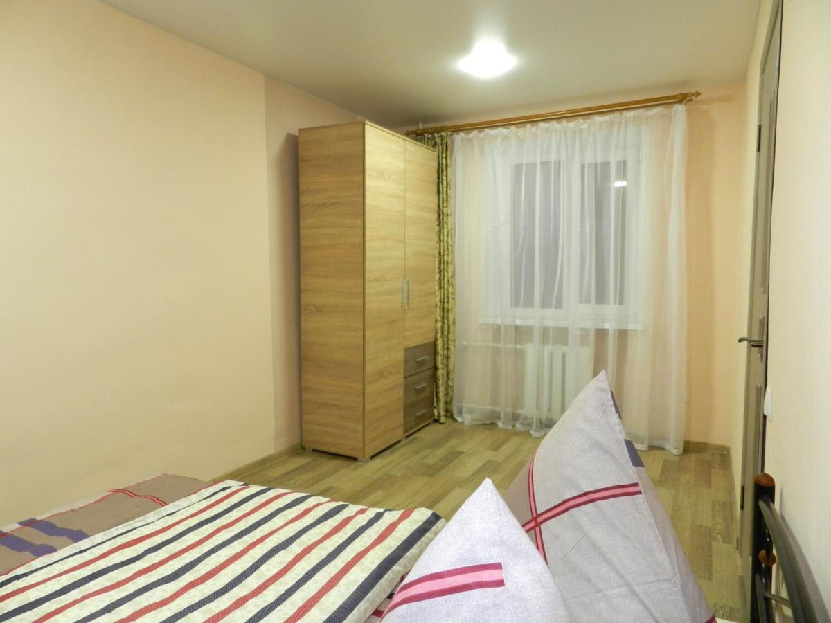 3-Room Apartment Near Inturist On Sobornyi Avenue 156, By Grandhome Zaporizhia Ngoại thất bức ảnh